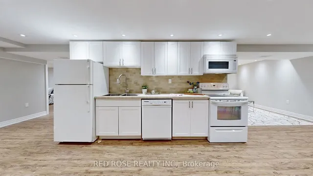 Additional image 31 of 120 Harlandale Ave