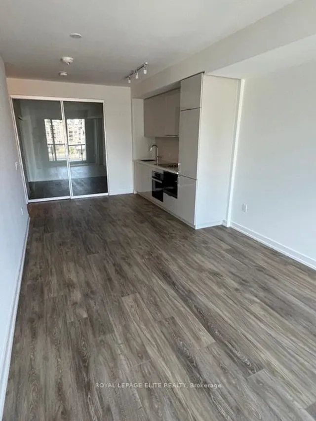 Additional image 6 of 158 Front St Unit 810