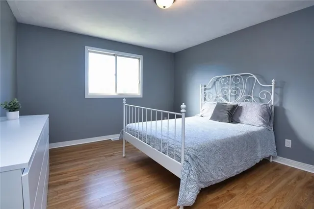 Additional image 28 of 244 MICHENER Cres