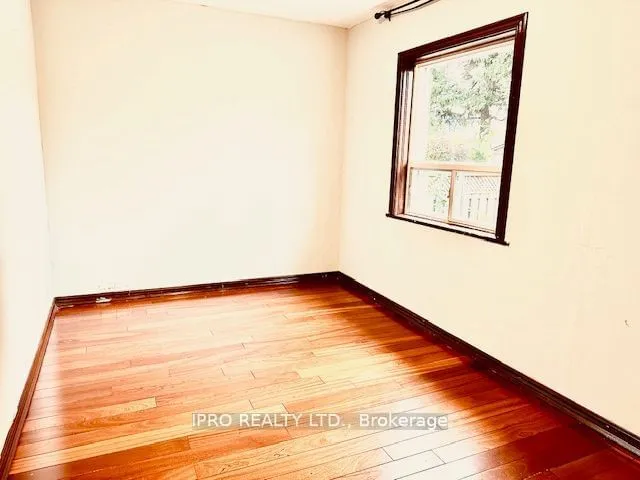 Additional image 18 of 122 Milton St