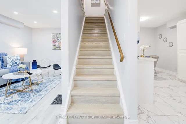 Additional image 7 of 445 Pioneer Dr Unit 5