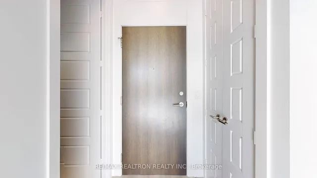 Additional image 35 of 28 Linden St Unit 203