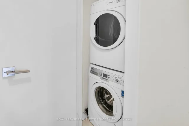 Additional image 12 of 32 Davenport Rd Unit 1405