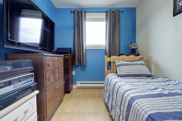 Additional image 23 of 293 Melrose St