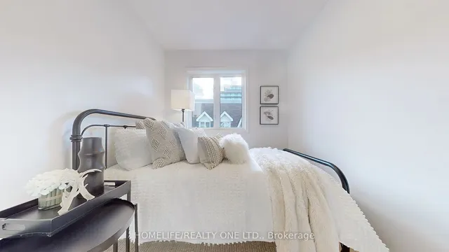 Additional image 18 of 18 Laidlaw St Unit 1019