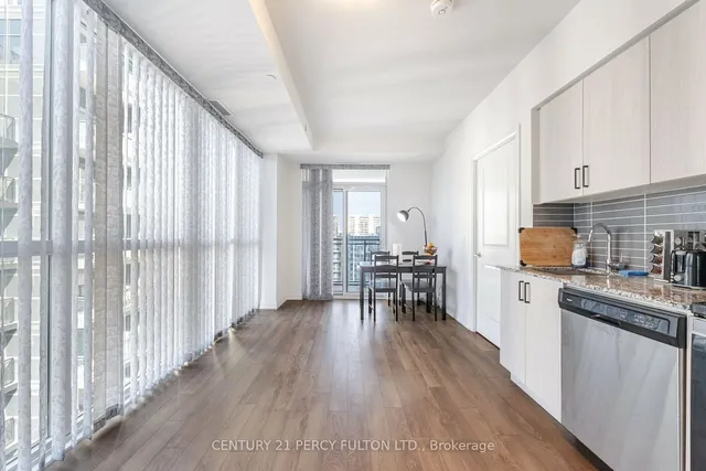 Additional image 19 of 10 Meadowglen Pl Unit 611