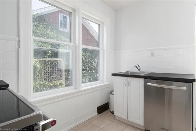 Additional image 16 of 34 Park St