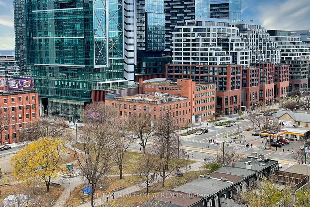 Additional image 28 of 375 King St Unit 1403