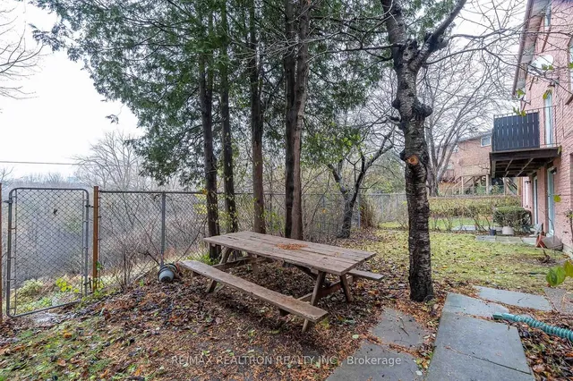 Additional image 32 of 111 Robert Hicks Dr
