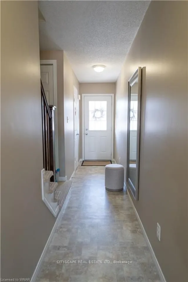 Additional image 4 of 493 Beaumont Cres