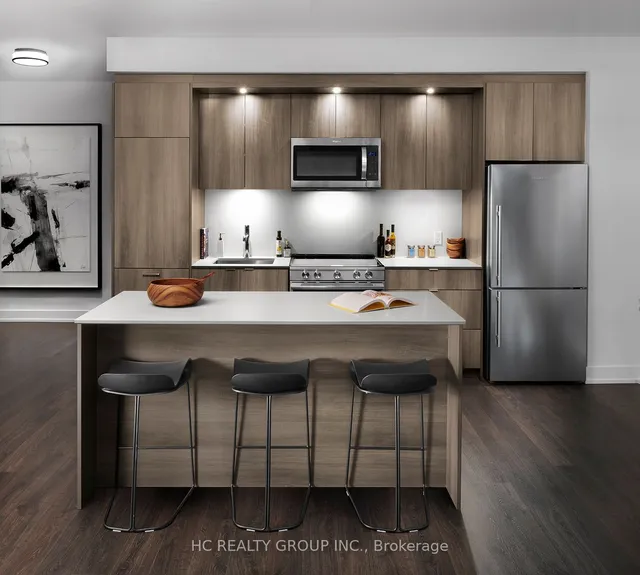 Additional image 8 of 30 Inn On The Park Dr Unit 220