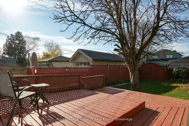 Additional image 28 of 94 Fairbank Ave