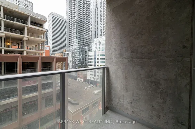 Additional image 22 of 375 King St Unit 807