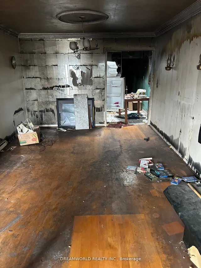 Additional image 4 of 242 Glen Park Ave