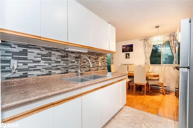 Additional image 11 of 29 West Ave Unit 302