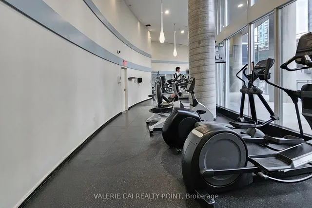 Additional image 34 of 38 Dan Leckie Way Unit 1612