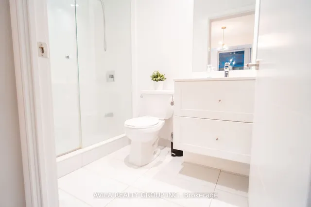 Additional image 15 of 525 Adelaide St Unit 1832