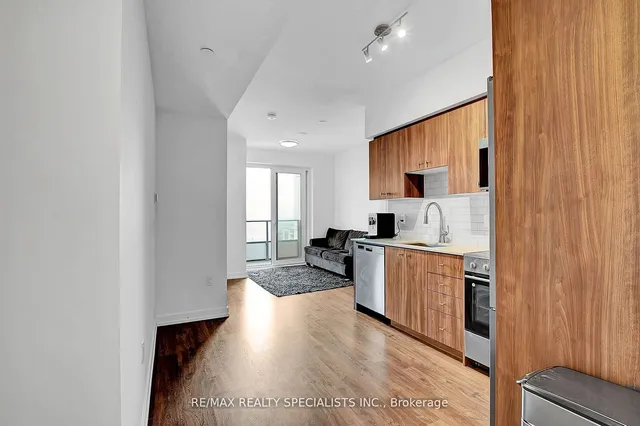 Additional image 12 of 15 Wellington St Unit 2804