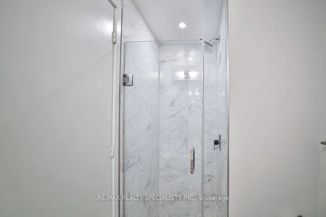 Additional image 27 of 1 Yorkville Ave Unit 3411