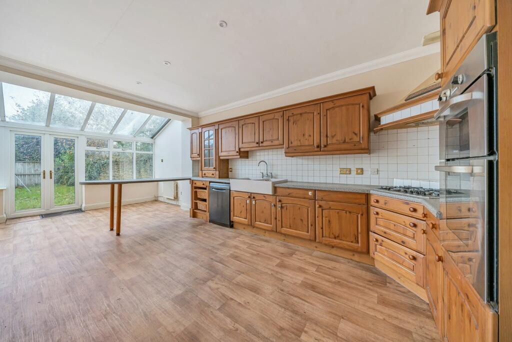 Additional image 8 of Priorygate Court, Castle Cary, BA7