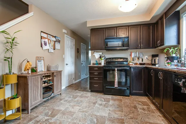 Additional image 13 of 931 Glasgow St Unit 9c