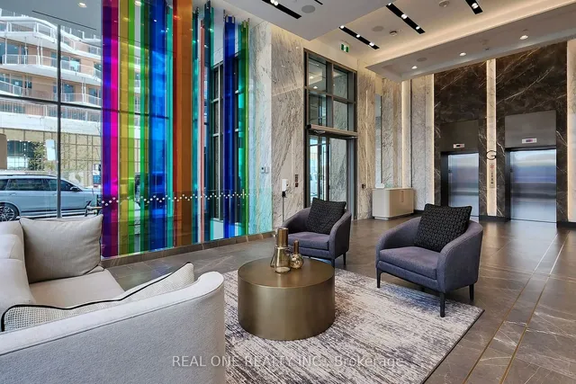 Additional image 5 of 118 Merchants' Wharf Unit 320