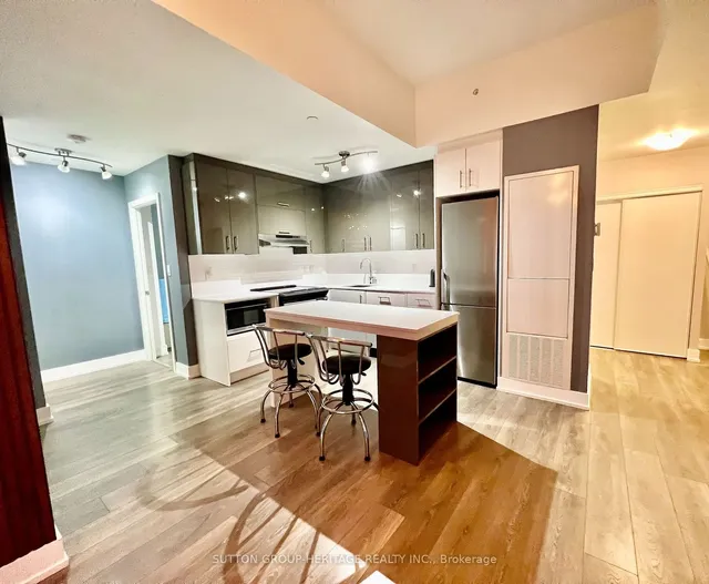 Additional image 7 of 180 Fairview Mall Dr Unit 502