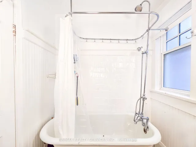 Additional image 17 of 36 Seventh St