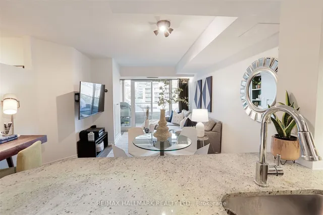 Additional image 8 of 65 East Liberty St Unit 613