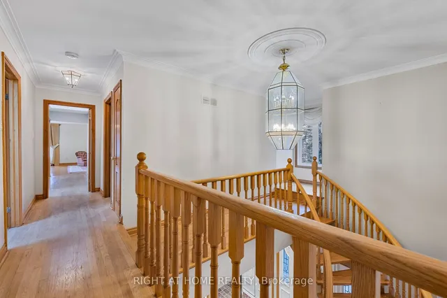 Additional image 17 of 186 Royalavon Cres