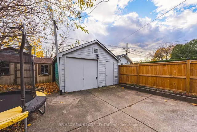 Additional image 36 of 555 Milverton Blvd