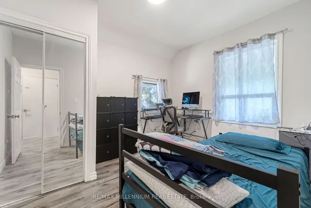 Additional image 11 of 285 BORDEN Ave