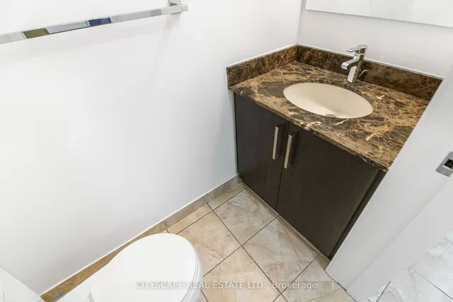 Additional image 19 of 12 york St Unit 3910