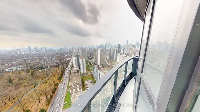 Additional image 37 of 585 Bloor St Unit 3418