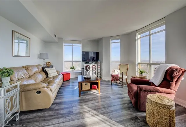 Additional image 20 of 1414 King St Unit 1106