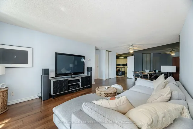 Additional image 15 of 250 Queens Quay Unit 703