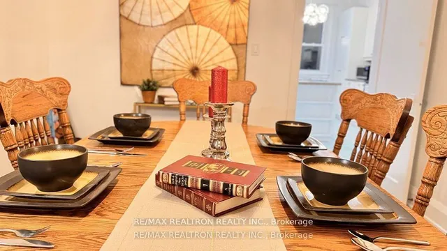 Additional image 9 of 12 Lark St