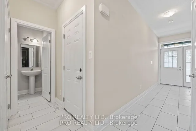 Additional image 9 of 208 Woodbine Ave