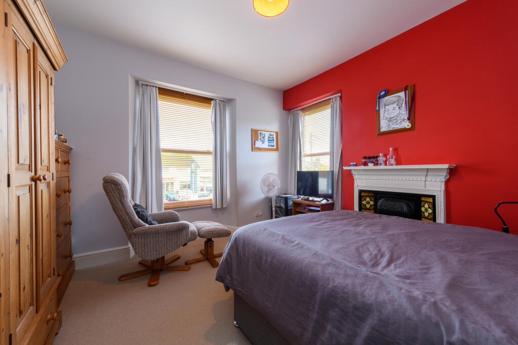 Additional image 14 of Wraxhill Road, Street