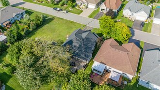 Additional image 5 of 1027 Massie Dr