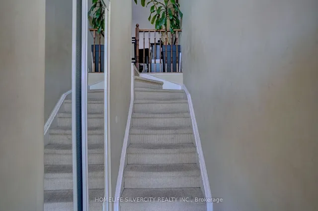 Additional image 3 of 431 Meadowvale Rd