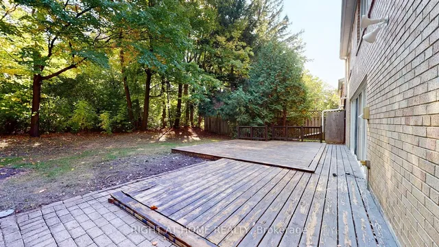 Additional image 22 of 23 Christine Cres