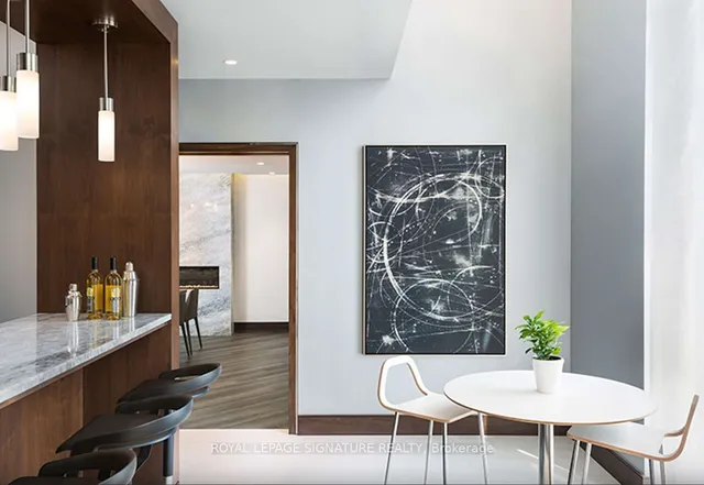 Additional image 20 of 275 Village Green Sq Unit 1223