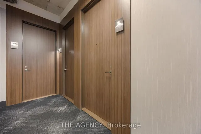 Additional image 5 of 560 King St Unit 1011