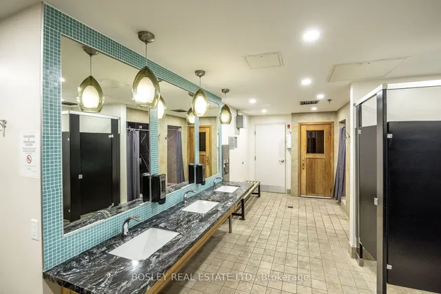 Additional image 32 of 22 Southport St Unit 737