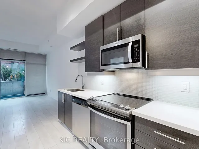 Additional image 16 of 400 Adelaide St Unit 107