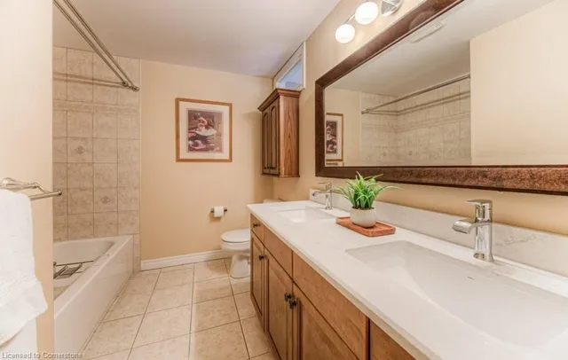 Additional image 34 of 55 Wagon St