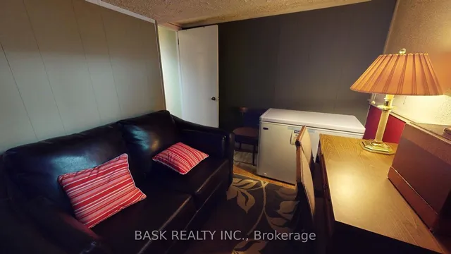 Additional image 28 of 119 Hillbrook Cres