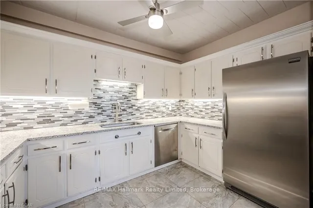 Additional image 16 of 29 WEST Ave Unit 707