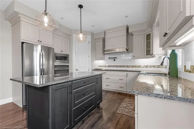 Additional image 17 of 985 Audrey Pl